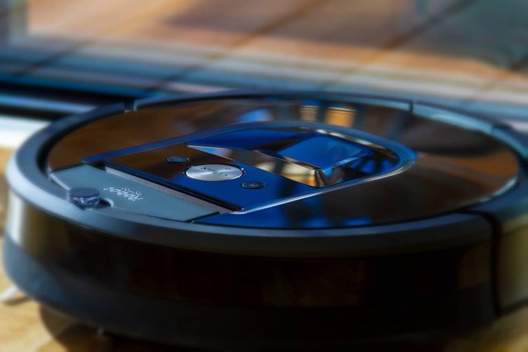 Pros and Cons of Robotic Vacuum Cleaners (Easy Cleaning)