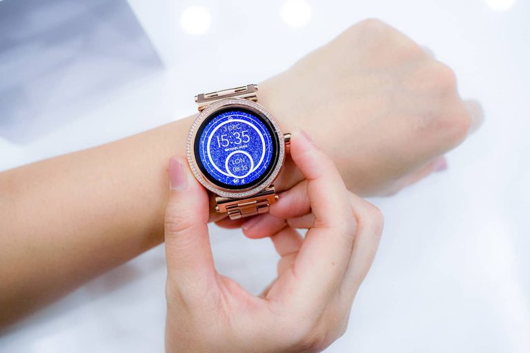 Are Smartwatches Worth It? Here’s How To Decide