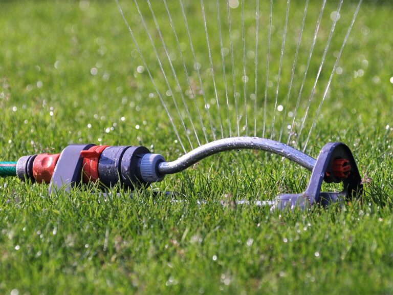 Automate Lawn Care: Smart Sprinkler Tips & Tricks